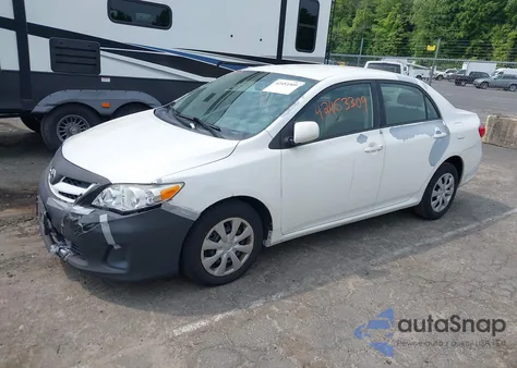 2011 Toyota Corolla Le z USA, uszkodzony, nr VIN JTDBU4EE2BJ104592